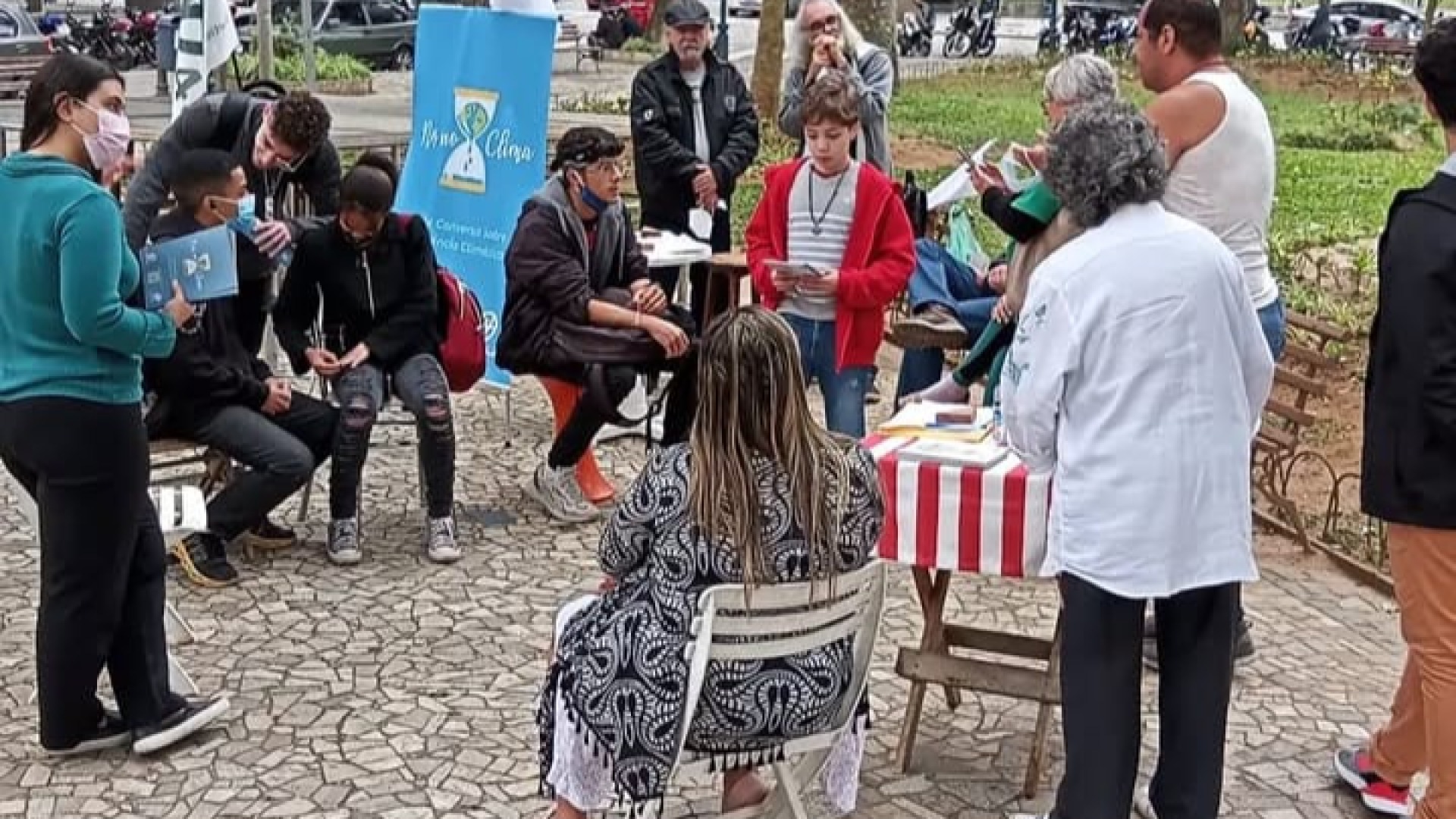 Apoio Voluntário para  Doaçoes Quentinhas 