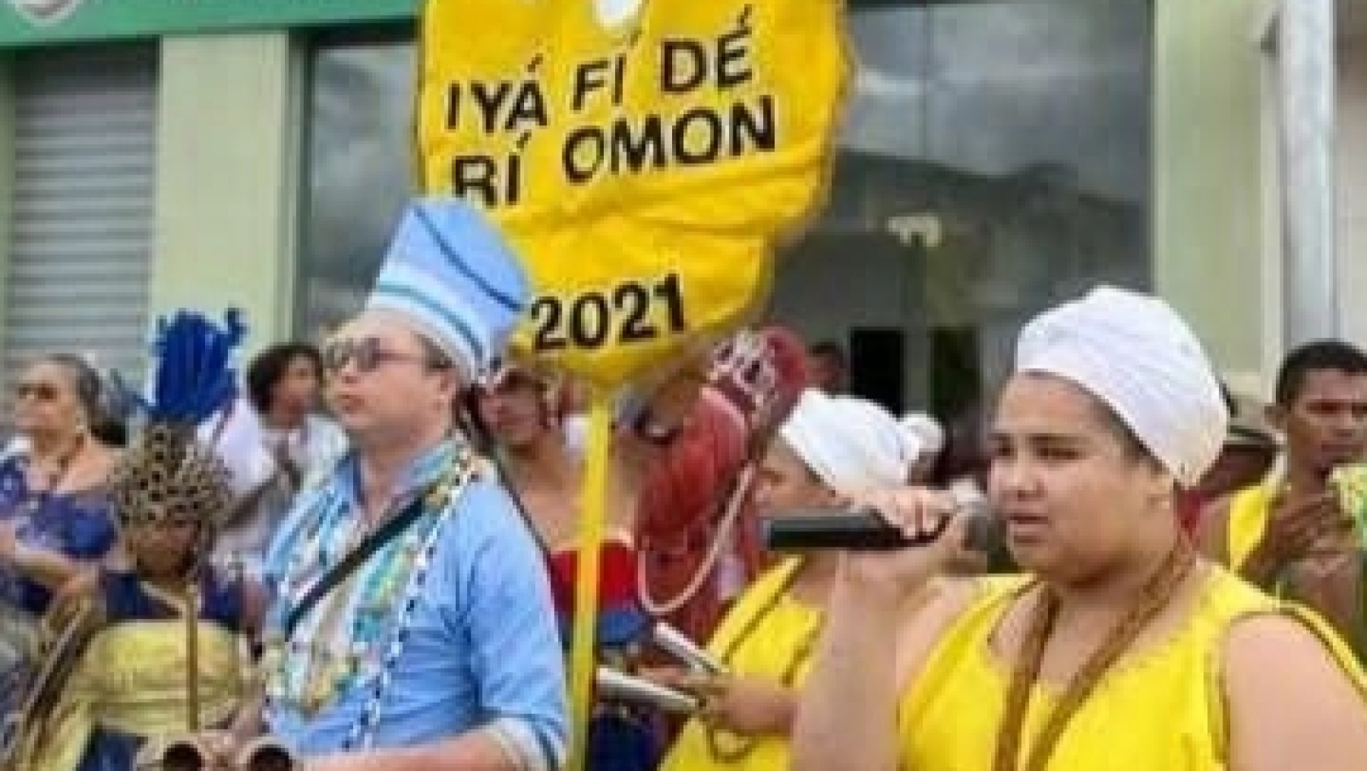 Apoio em festividades religiosas e culturais