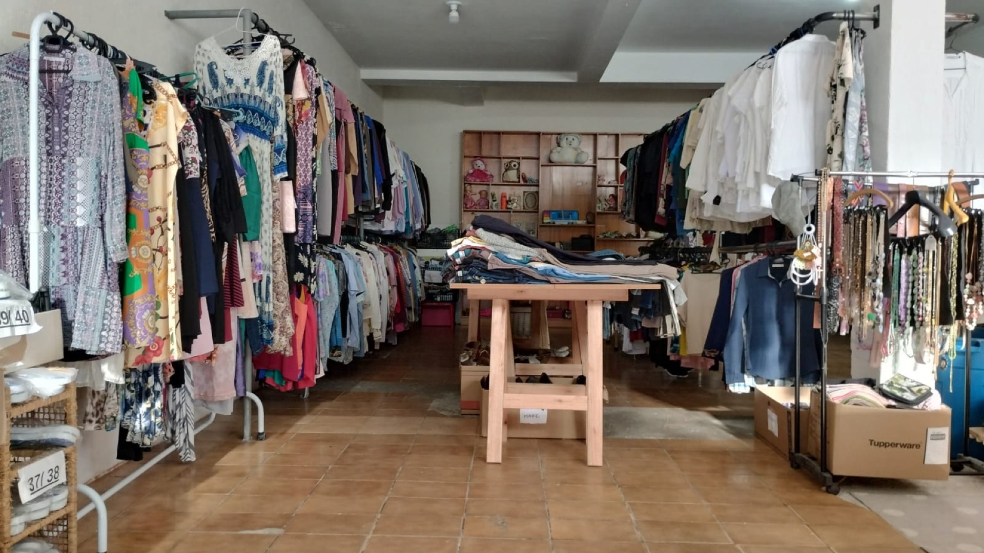 Voluntária (o) para o nosso Bazar