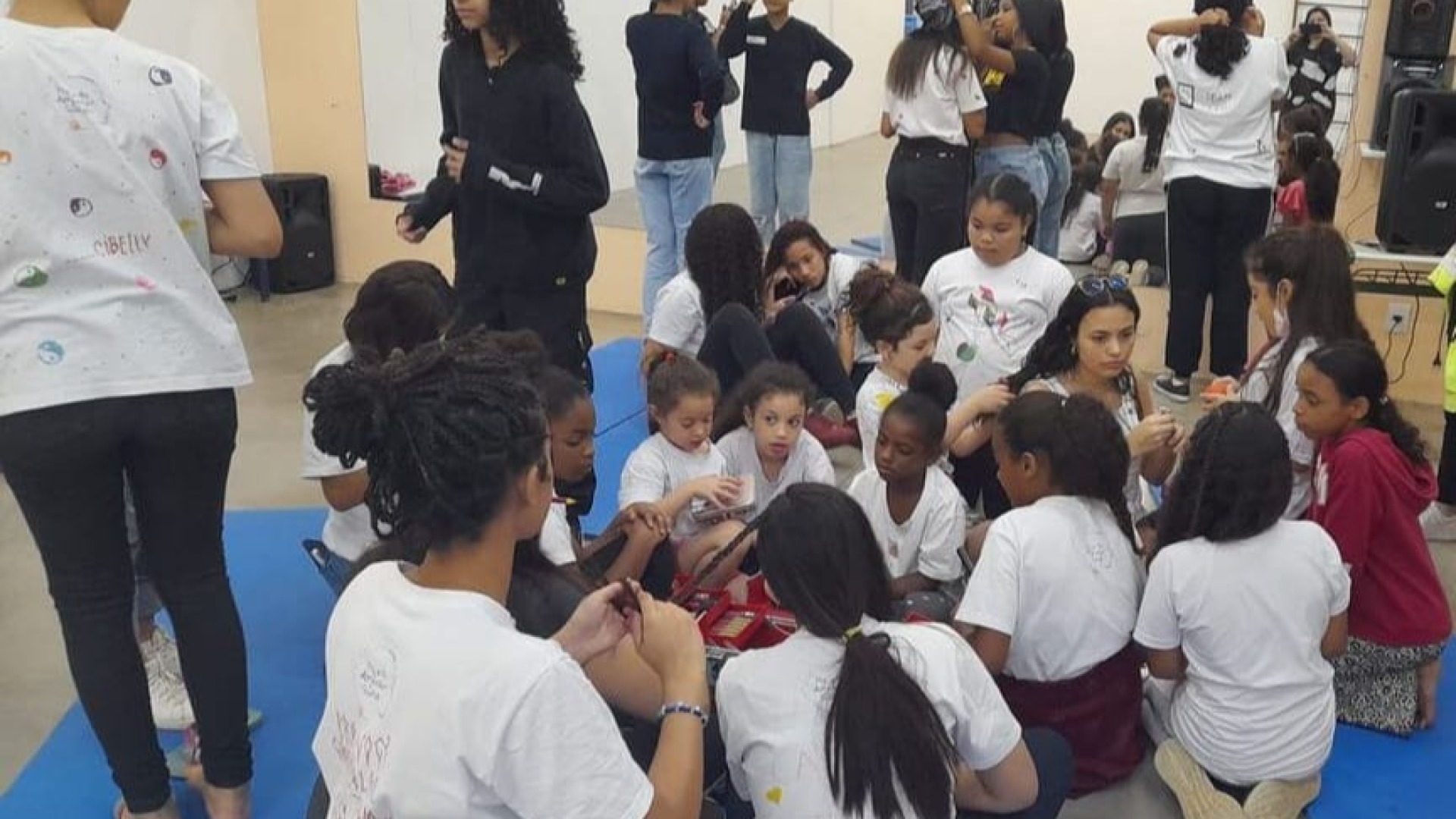 Professor (a) de Educação Fisica
