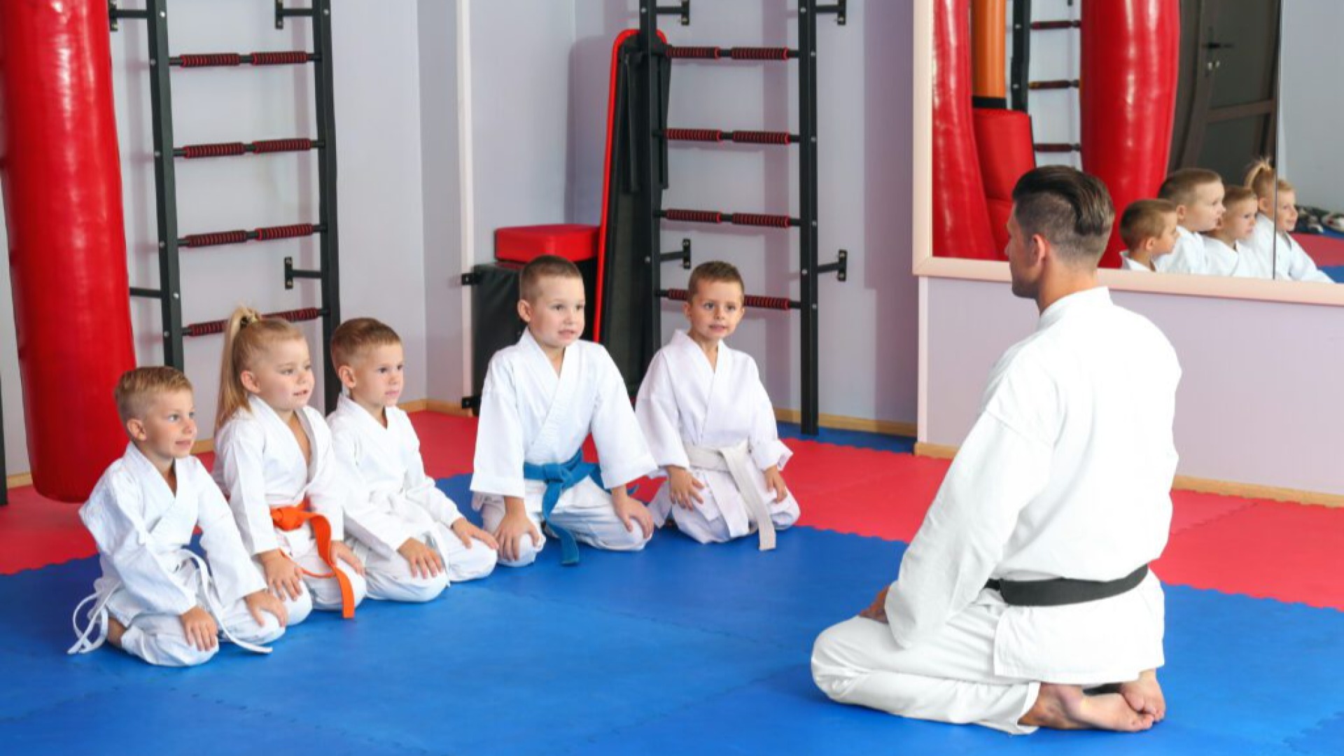 Professor (a) de Artes Marciais 