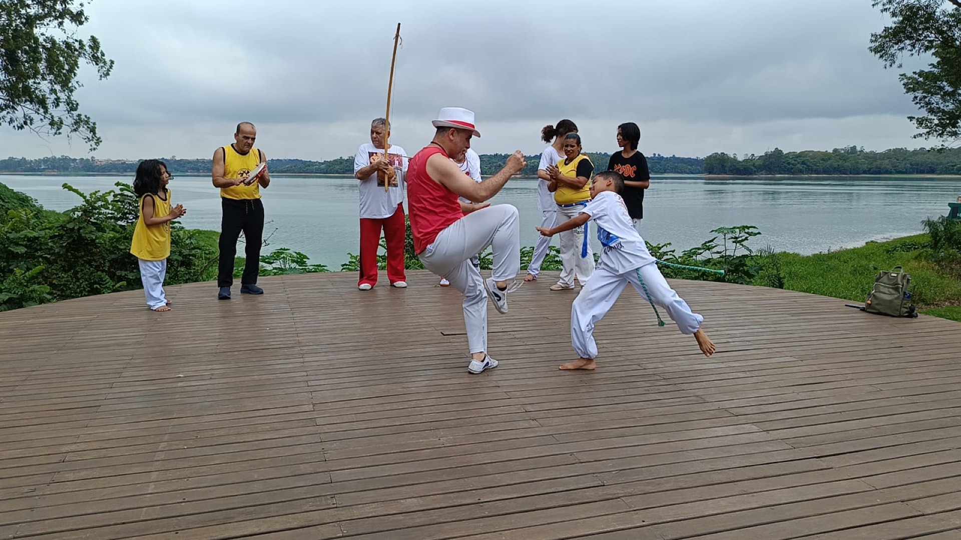 Professora(o) de Capoeira