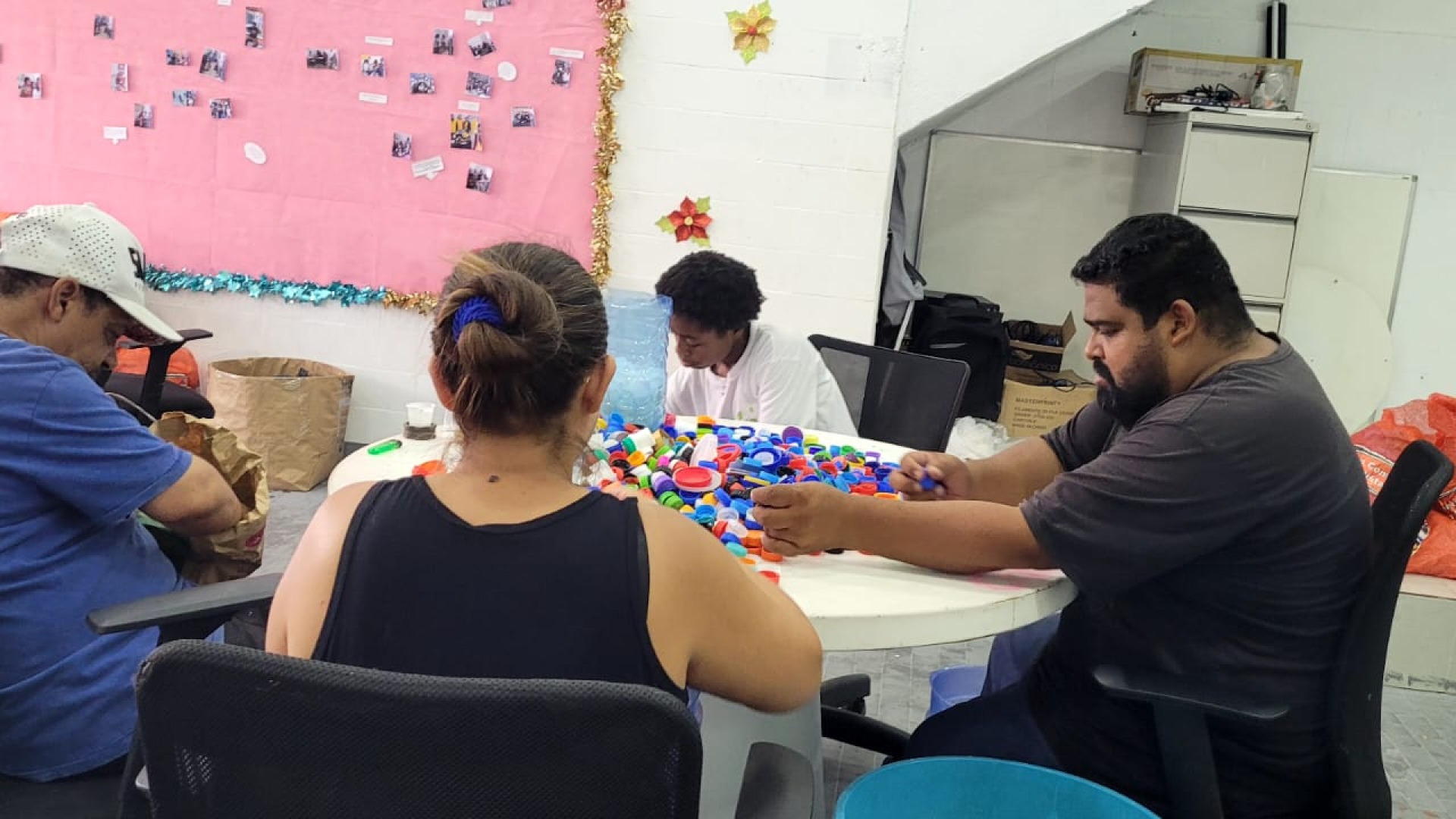 Segregação de Tampas Plásticas